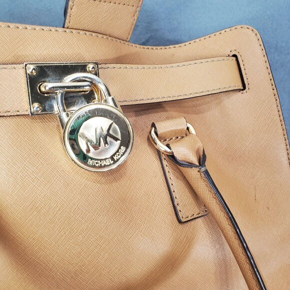 MK MICHAEL KORS Womens Hamilton Shoulder Bag Purse Leather Gold Chains Accents - Picture 10 of 12